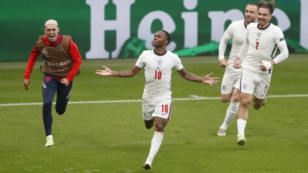 Anh 2-0 Đức: Sterling và Kane đưa Anh vào tứ kết