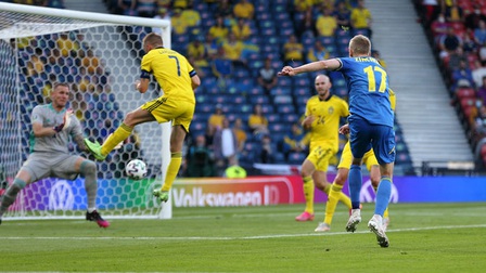 Thụy Điển 1-2 Ukraine: Chiến thắng siêu kịch tính