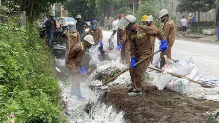Lào Cai: Khắc phục sự cố lật xe chở hóa chất trong khu công nghiệp Tằng Loỏng