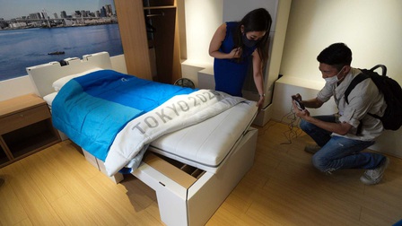 Giường làm từ bìa cho vận động viên ở Olympic Tokyo