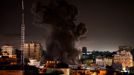 Israel tấn công dải Gaza