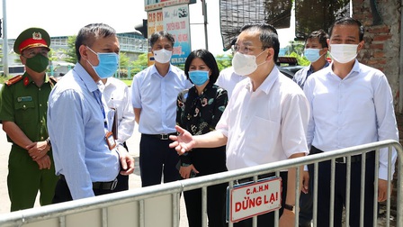Chủ tịch UBND TP. Hà Nội Chu Ngọc Anh: Xây dựng kịch bản tiêm vắc xin theo đúng quy trình an toàn của Bộ Y tế