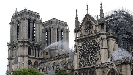 Người dân Pháp khiếu nại về tình trạng ô nhiễm chì sau vụ cháy Nhà thờ Đức Bà