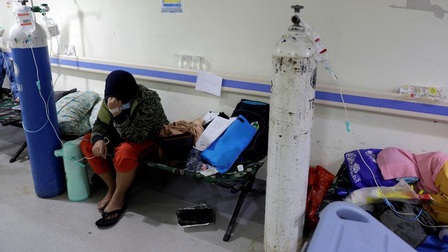 Cuộc đua oxy giành sự sống cho nạn nhân Covid-19 ở Indonesia