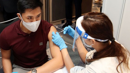 Quốc gia Đông Nam Á có 70% dân số tiêm đầy đủ vaccine Covid-19
