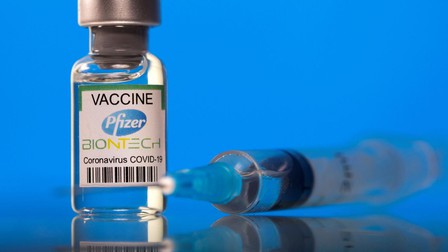 Phát hiện mới về thời điểm người tiêm vaccine Pfizer có nguy cơ bị 'nhiễm đột phá'