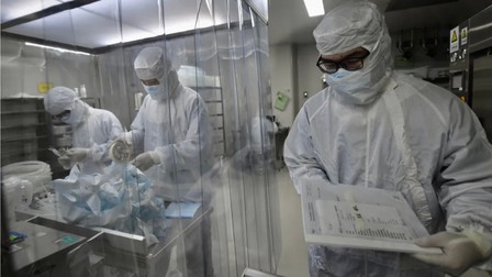 Bên trong siêu trang trại 'nuôi' virus để sản xuất vaccine COVID-19 ở Trung Quốc