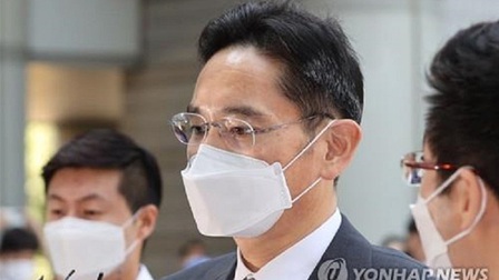 'Thái tử' Samsung ra tòa 6 ngày sau khi được ân xá