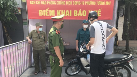 Ngày 23/8, Hà Nội xử phạt hơn 700 trường hợp vi phạm phòng chống dịch COVID-19