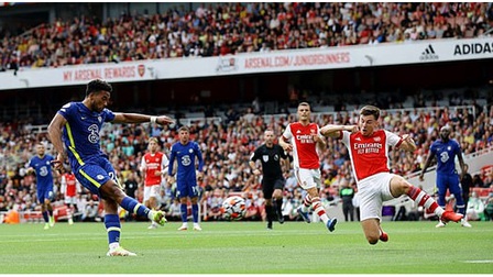 Lukaku ghi bàn ra mắt, Chelsea xử đẹp Arsenal