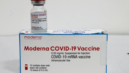 Moderna đề nghị FDA cấp phép chính thức cho vaccine của hãng