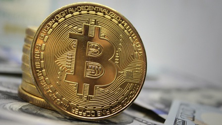 Nhà đầu tư chốt lời, giá Bitcoin sụt giảm