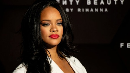 Rihanna được mệnh danh là 'ca sĩ giàu nhất thế giới' với khối tài sản 1,7 tỷ USD