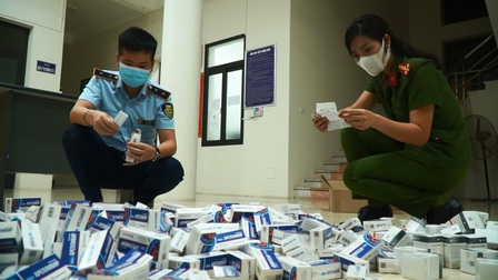 Hà Nội: Thu giữ gần 500 hộp thuốc điều trị Covid-19 không đảm bảo chất lượng