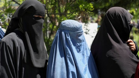 Taliban ra sắc lệnh đầu tiên với nữ giới