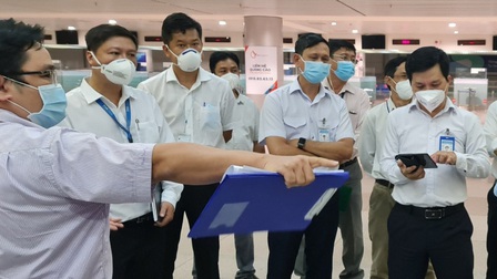 TP.HCM xét nghiệm nhanh hành khách nhập cảnh tại sân bay Tân Sơn Nhất từ 1/1