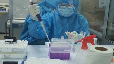 Bệnh nhân nhiễm biến chủng Omicron đầu tiên phát hiện ở Việt Nam đã được ra viện
