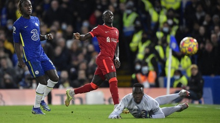 Kết quả Ngoại hạng Anh: Chelsea níu chân Liverpool, Man City hưởng lợi