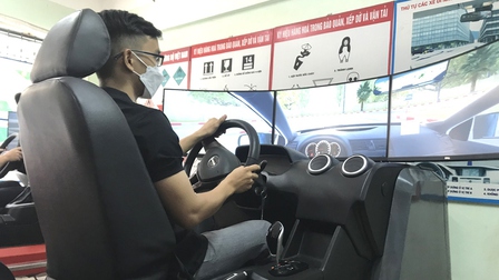 Đề xuất lùi thời điểm áp dụng cabin điện tử trong các trung tâm dạy lái xe