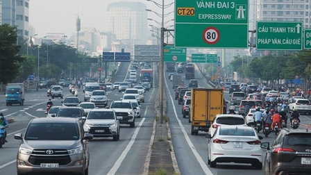 Thu phí vào Hà Nội từ 2024: Có hợp lý khi hạ tầng giao thông chưa đáp ứng?