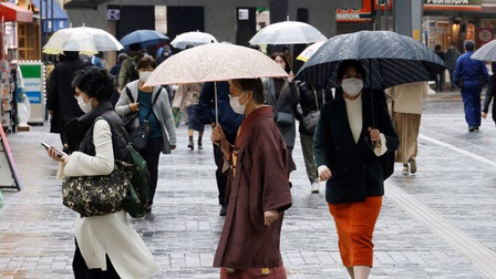 Nhật Bản, Hàn Quốc đối mặt với làn sóng dịch COVID-19 mới