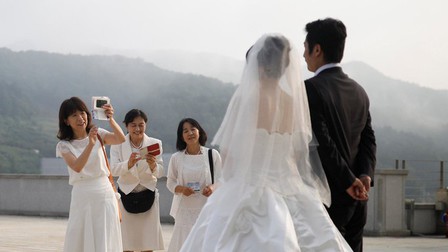 Giới trẻ Hàn Quốc có xu hướng phản ứng tiêu cực với hôn nhân