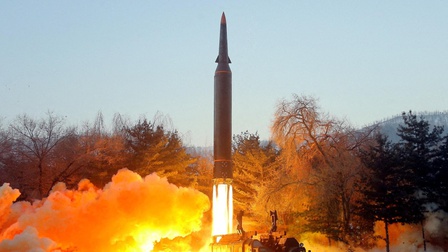 Hàn Quốc thông báo Triều Tiên phóng 3 tên lửa đạn đạo tầm ngắn
