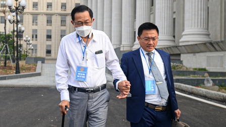 Cựu Thứ trưởng Y tế Cao Minh Quang lĩnh 30 tháng tù treo
