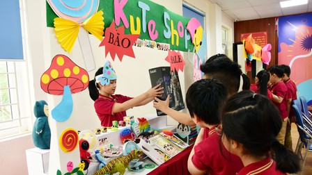 Chuyên đề cấp quận 'Học thông qua chơi' tại trường tiểu học Lý Thái Tổ