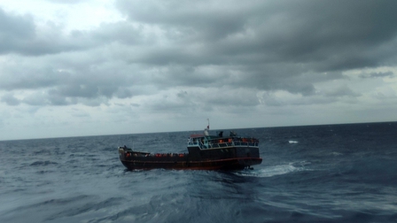 Tiếp nhận hơn 300 người nước ngoài bị nạn trên biển vào đất liền