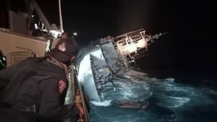Thái Lan: Tàu hải quân chìm trong đêm, 33 thủy thủ mất tích