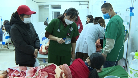 40 học sinh ở Mộc Châu bị ngộ độc thực phẩm sau buổi ngoại khoá
