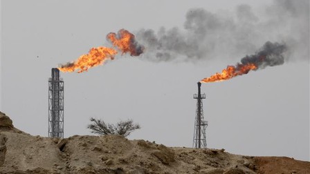 Trung Quốc nới lỏng phòng dịch, OPEC+ giữ nguyên sản lượng, tại sao giá dầu vẫn giảm?