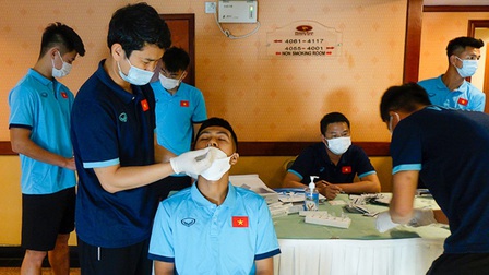 4 cầu thủ và 1 trợ lý HLV U23 Việt Nam nghi mắc COVID-19
