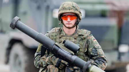 Đức và Thụy Điển sẽ chuyển hàng nghìn vũ khí chống tăng cho Ukraine