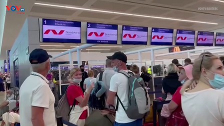 Du khách Nga ở Mexico bắt đầu trở về nhà sau lệnh cấm bay