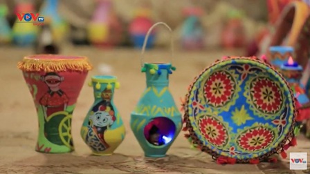 Ai Cập: Đèn lồng kết hợp giữa nghệ thuật dân gian và đồ chứa nước truyền thống