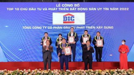 Tập đoàn DIC đoạt giải thưởng 'Top 10 Chủ đầu tư Bất động sản uy tín năm 2022'