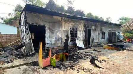 Trường mầm non cháy rụi, 60 học sinh vùng cao mất nơi học tập