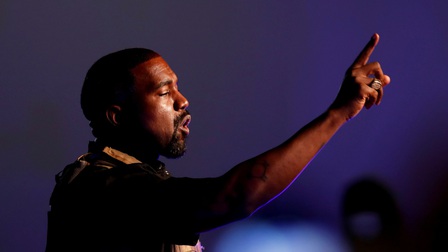 Kanye West trở thành một trong 2 rapper nhiều giải Grammy nhất trong lịch sử