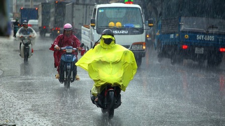 Thời tiết hôm nay: Nam Bộ mưa lớn cục bộ