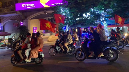 Hà Nội: Xử lý nhiều người điều khiển phương tiện quá khích mừng Đội tuyển U23 Việt Nam