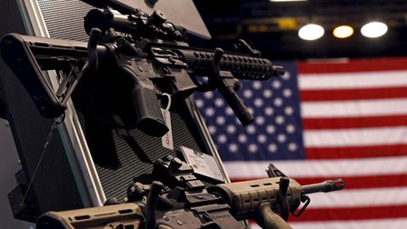 Mỹ: Nhiều người ủng hộ việc kiểm tra lý lịch đối với tất cả các vụ mua bán súng