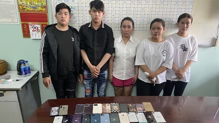 Đà Nẵng bắt 5 đối tượng trộm cắp 21 điện thoại di động tại sự kiện