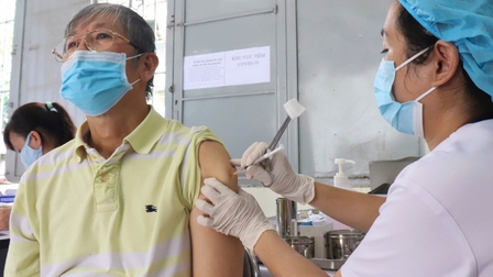 Bộ Y tế nêu lý do cần thiết ký cam kết tiêm vaccine COVID-19