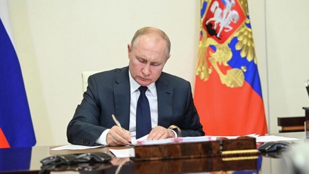 Tổng thống Nga ký luật hợp pháp hóa nhập khẩu song song hàng hoá