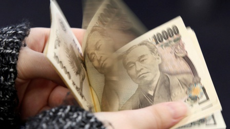 Đồng yen lại giảm xuống mức thấp nhất trong hơn 20 năm