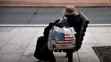 Người nghèo tại Mỹ đau đầu với 'cơm áo gạo tiền'