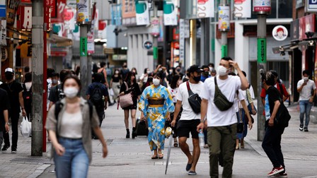 Thủ đô Tokyo ghi nhận số ca mắc COVID-19 mới trong ngày ở mức cao kỷ lục