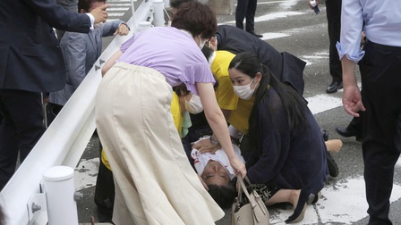 Cựu Thủ tướng Abe bị bắn, Nhật Bản lệnh ngừng vận động bầu cử, lập tức về Tokyo